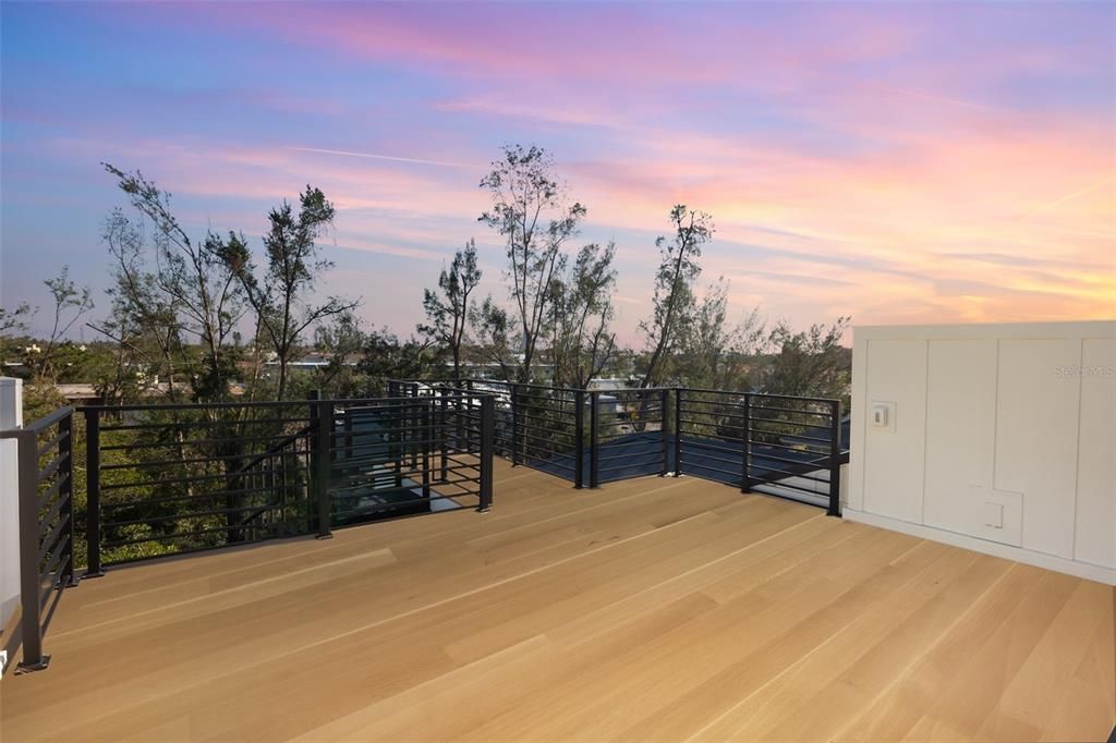 En Venta: $6,295,000 (9 camas, 9 baños, 4944 Pies cuadrados)