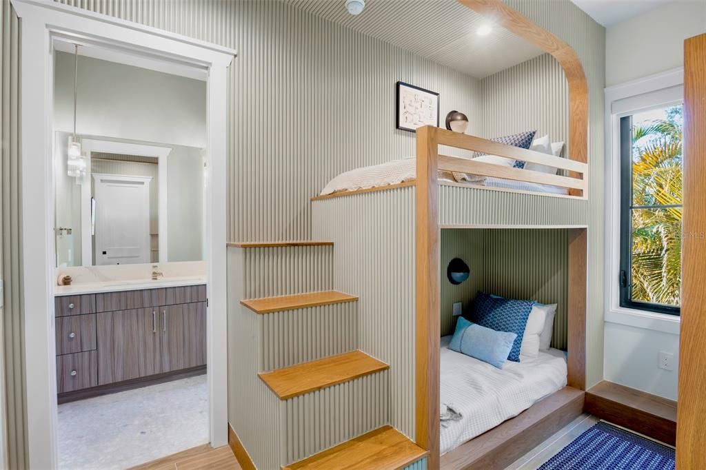 En Venta: $6,295,000 (9 camas, 9 baños, 4944 Pies cuadrados)