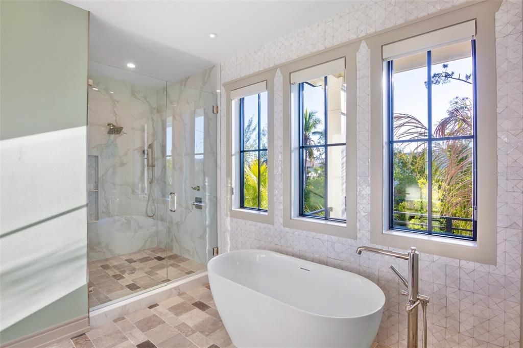 En Venta: $6,295,000 (9 camas, 9 baños, 4944 Pies cuadrados)
