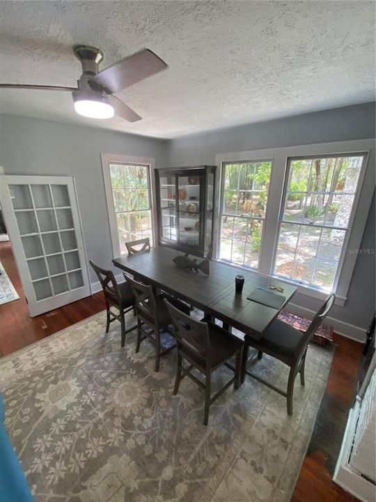 For Sale: $469,500 (3 beds, 2 baths, 1611 Square Feet)