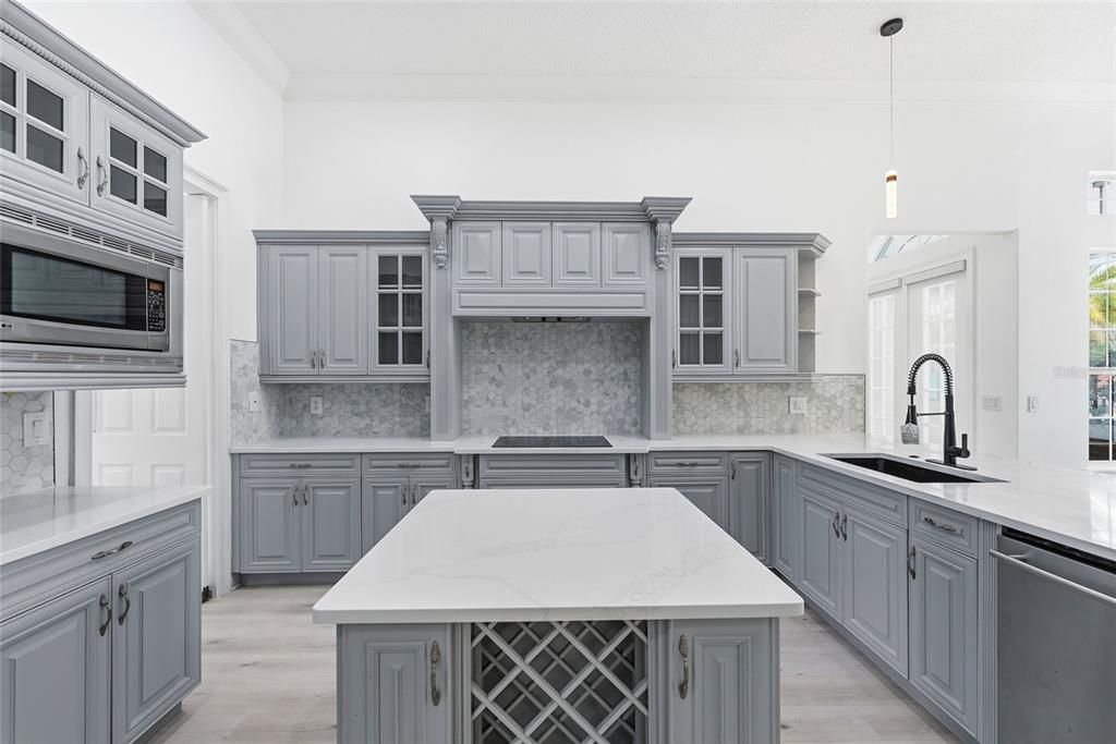 For Sale: $2,190,000 (4 beds, 4 baths, 4257 Square Feet)