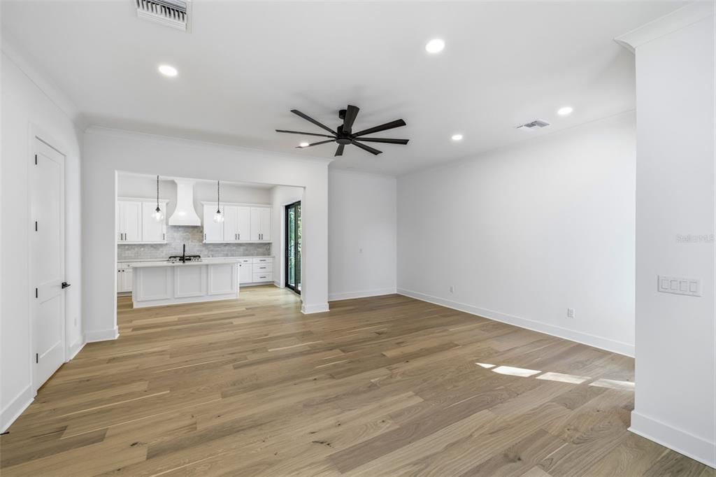 For Rent: $8,900 (4 beds, 3 baths, 2600 Square Feet)