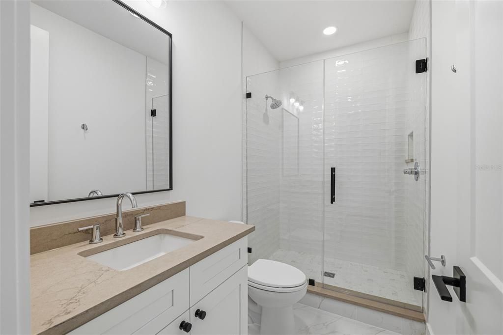 For Rent: $8,900 (4 beds, 3 baths, 2600 Square Feet)