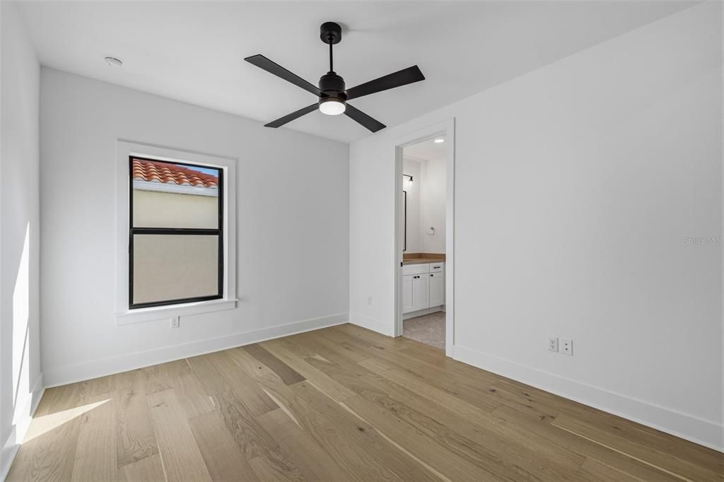 For Rent: $8,900 (4 beds, 3 baths, 2600 Square Feet)