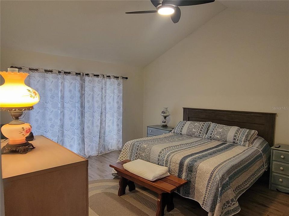 For Rent: $1,850 (2 beds, 2 baths, 1249 Square Feet)