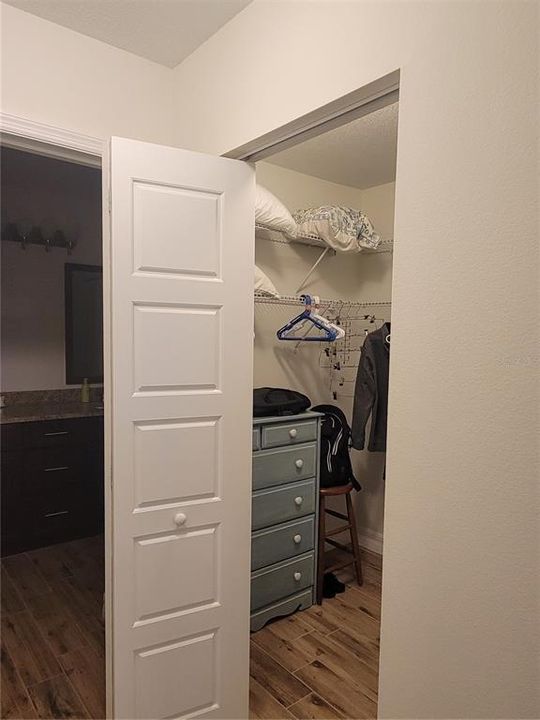 For Rent: $1,850 (2 beds, 2 baths, 1249 Square Feet)