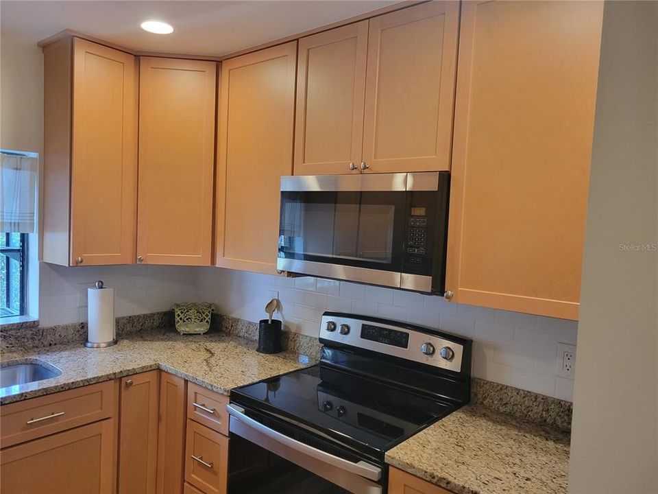 For Rent: $1,850 (2 beds, 2 baths, 1249 Square Feet)
