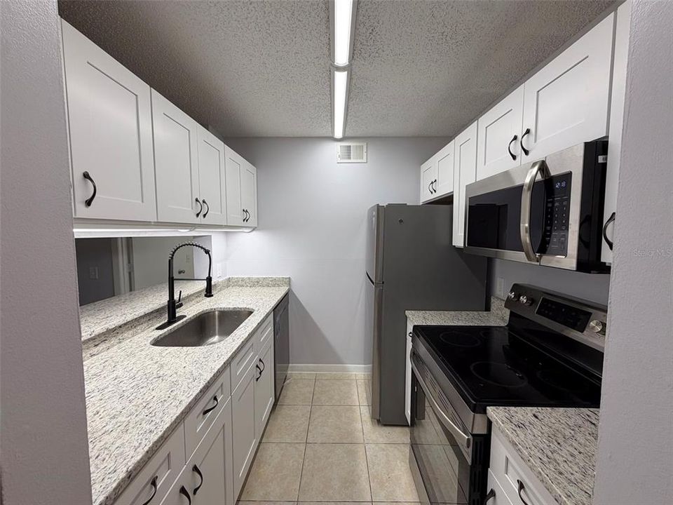 For Rent: $1,950 (4 beds, 4 baths, 1312 Square Feet)