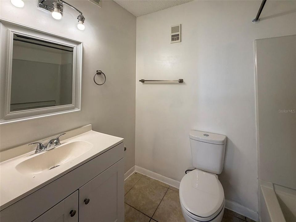 For Rent: $1,950 (4 beds, 4 baths, 1312 Square Feet)
