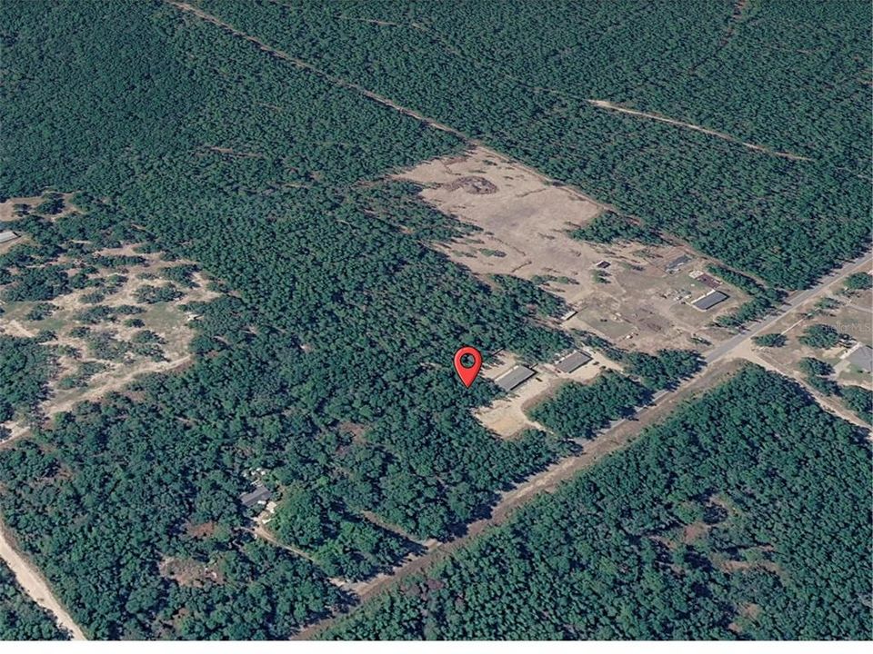 На продажу: $127,000 (4.95 acres)