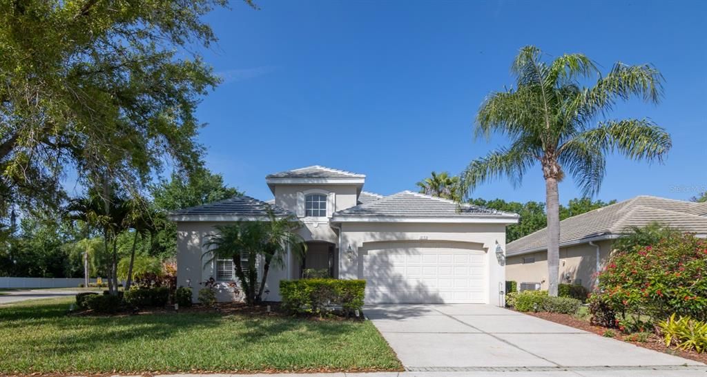 En Venta: $439,900 (3 camas, 2 baños, 2071 Pies cuadrados)