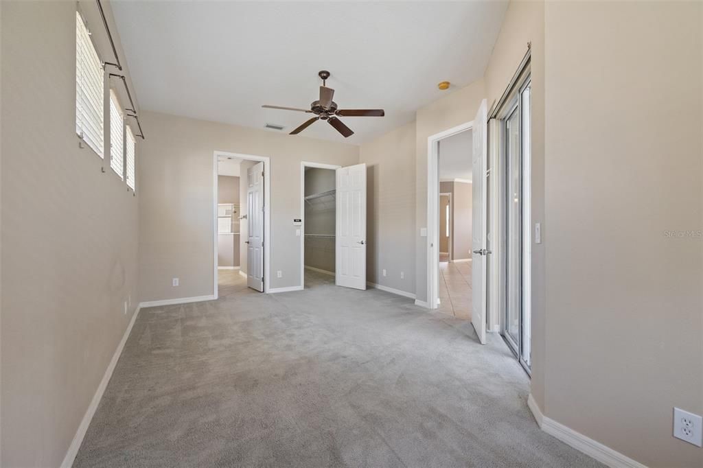 En Venta: $439,900 (3 camas, 2 baños, 2071 Pies cuadrados)