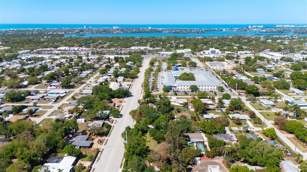 En Venta: $425,000 (0.45 acres)