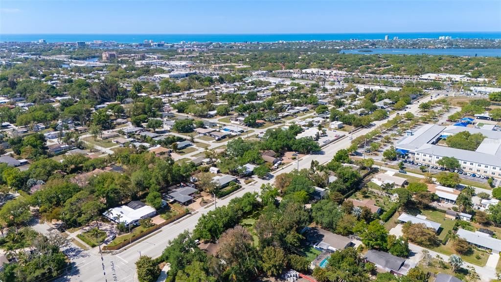 En Venta: $425,000 (0.45 acres)