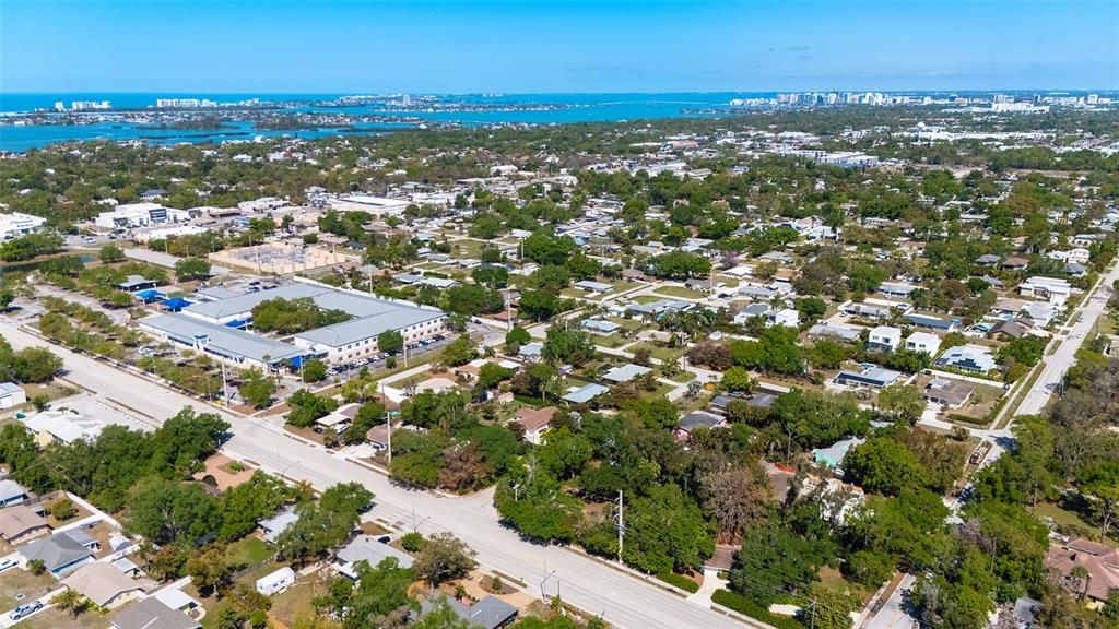 En Venta: $425,000 (0.45 acres)