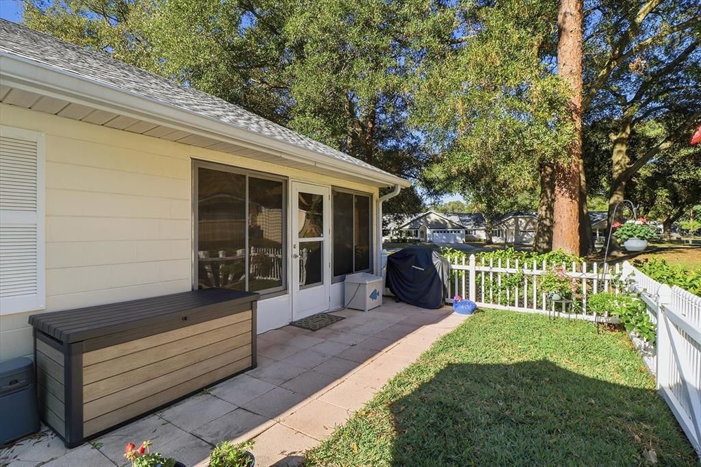 待售: $199,000 (2 贝兹, 2 浴室, 1297 平方英尺)