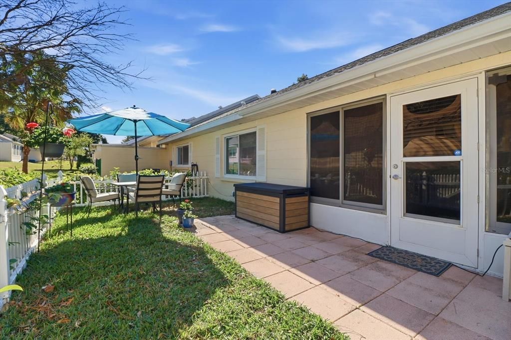 待售: $199,000 (2 贝兹, 2 浴室, 1297 平方英尺)