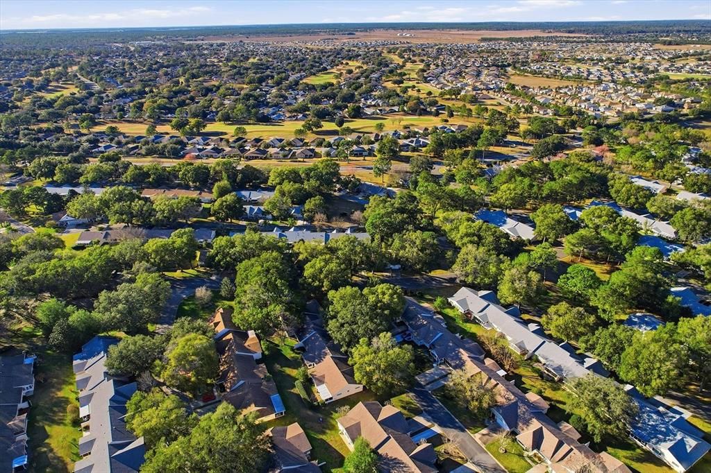 待售: $199,000 (2 贝兹, 2 浴室, 1297 平方英尺)