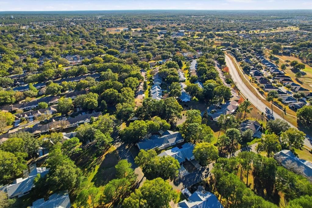 待售: $199,000 (2 贝兹, 2 浴室, 1297 平方英尺)