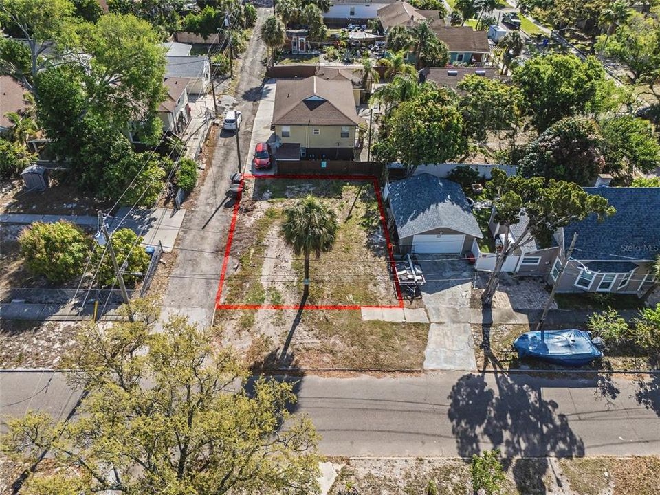 En Venta: $70,000 (0.06 acres)