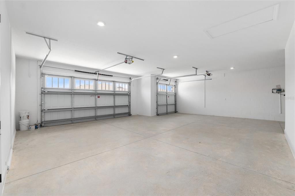 Activo con contrato: $569,790 (2 camas, 2 baños, 2145 Pies cuadrados)