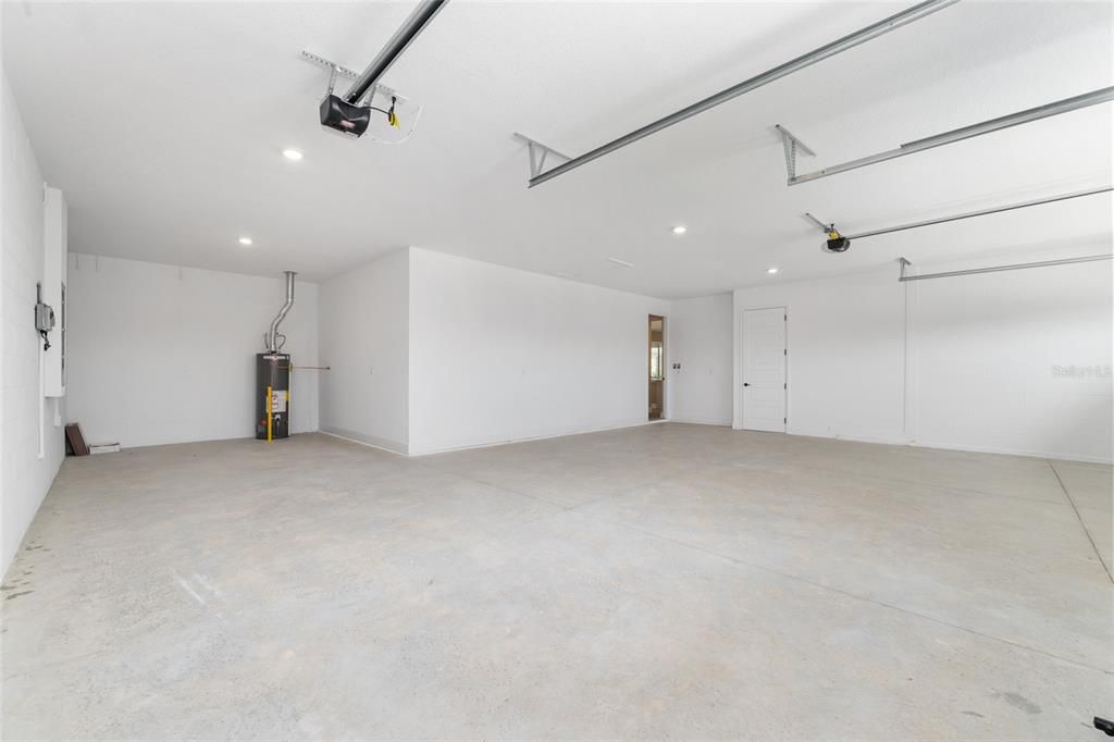 Activo con contrato: $569,790 (2 camas, 2 baños, 2145 Pies cuadrados)