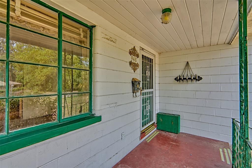 For Sale: $179,900 (3 beds, 2 baths, 1761 Square Feet)