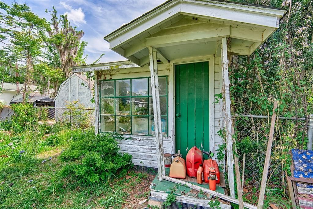 For Sale: $179,900 (3 beds, 2 baths, 1761 Square Feet)