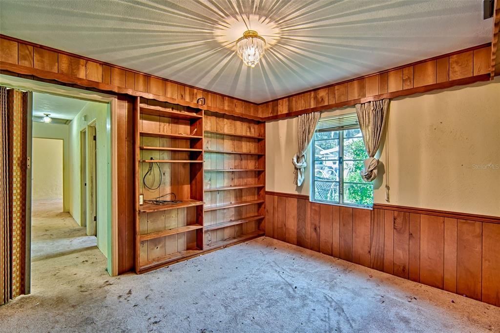 For Sale: $179,900 (3 beds, 2 baths, 1761 Square Feet)