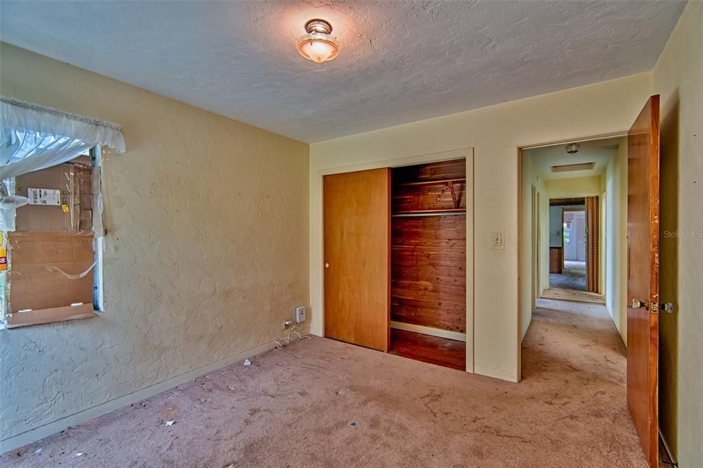 For Sale: $179,900 (3 beds, 2 baths, 1761 Square Feet)