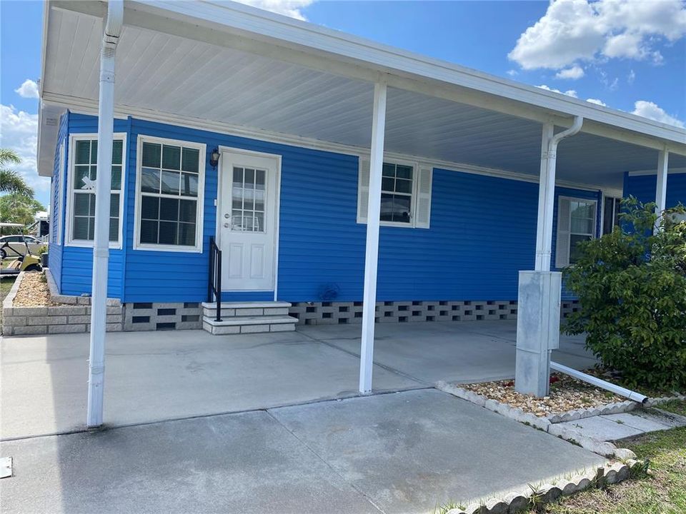 For Sale: $134,900 (2 beds, 2 baths, 1006 Square Feet)