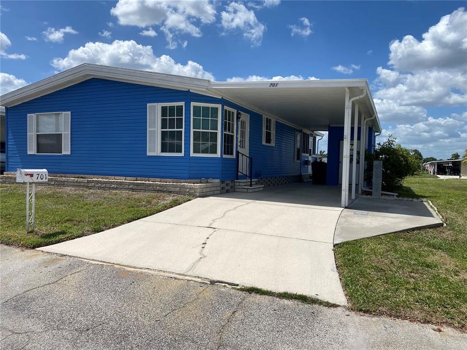 For Sale: $134,900 (2 beds, 2 baths, 1006 Square Feet)