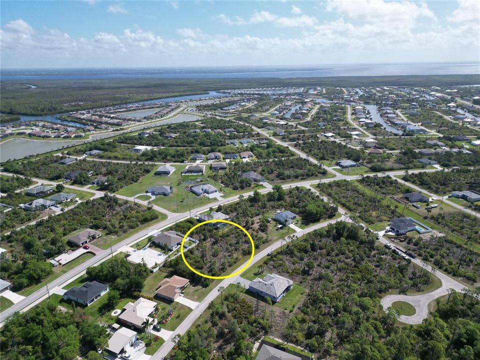 На продажу: $42,000 (0.25 acres)