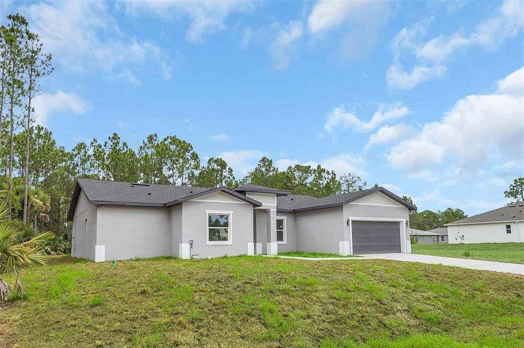 For Rent: $2,400 (4 beds, 3 baths, 2373 Square Feet)