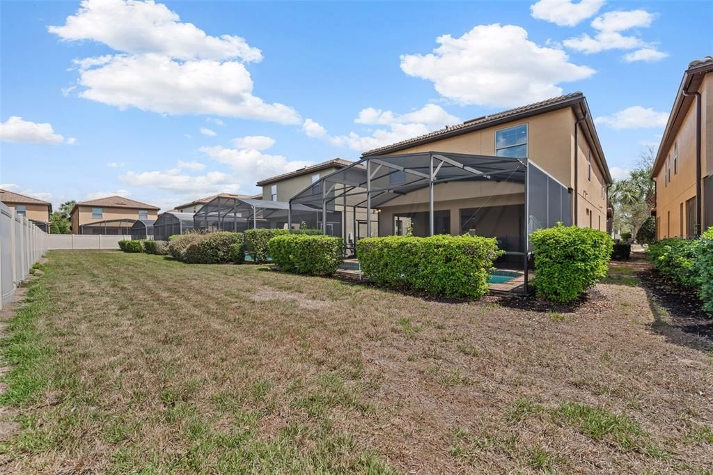 Activo con contrato: $589,900 (6 camas, 4 baños, 3142 Pies cuadrados)