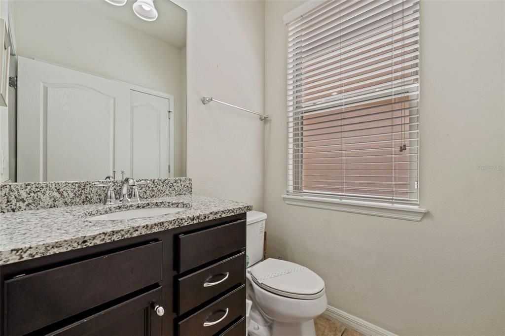 Activo con contrato: $589,900 (6 camas, 4 baños, 3142 Pies cuadrados)