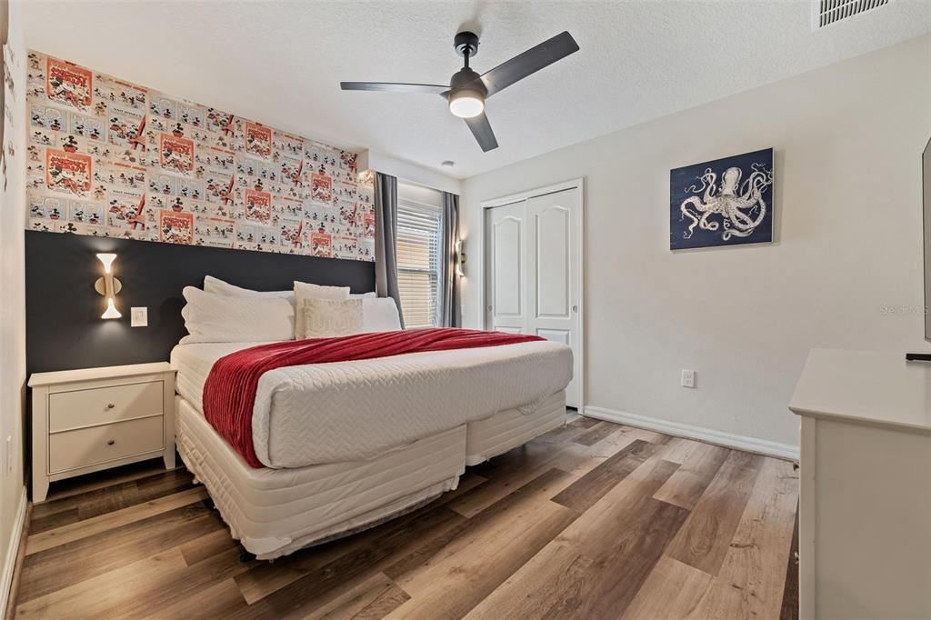 Activo con contrato: $589,900 (6 camas, 4 baños, 3142 Pies cuadrados)