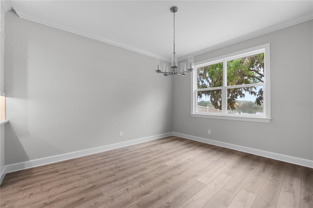 En Venta: $499,000 (4 camas, 2 baños, 2379 Pies cuadrados)