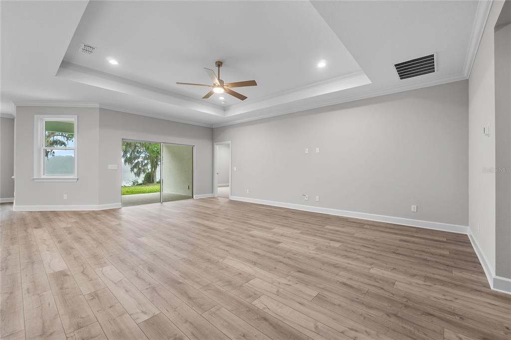 En Venta: $499,000 (4 camas, 2 baños, 2379 Pies cuadrados)