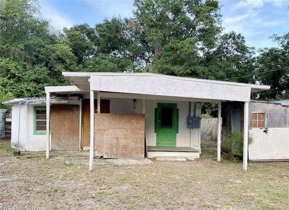 Vendido Recientemente: $30,000 (2 camas, 2 baños, 1170 Pies cuadrados)