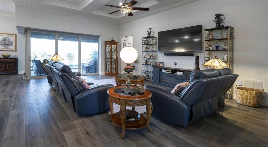 Active With Contract: $799,900 (3 beds, 3 baths, 2496 Square Feet)