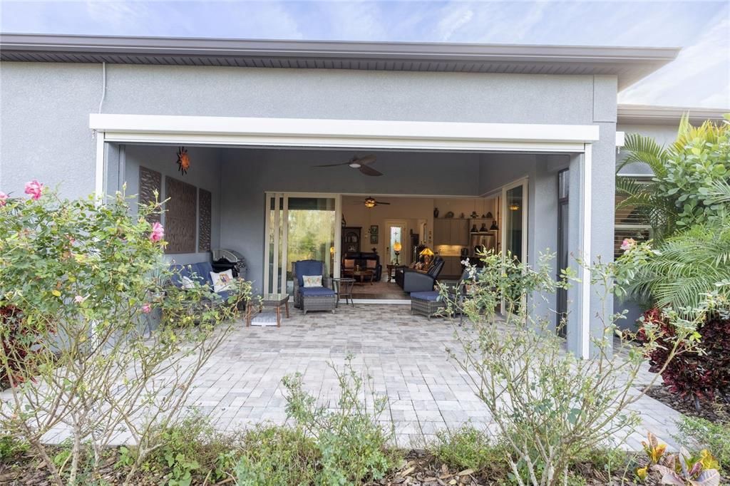 Active With Contract: $799,900 (3 beds, 3 baths, 2496 Square Feet)