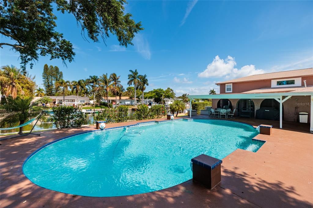 For Sale: $1,820,000 (5 beds, 3 baths, 3298 Square Feet)