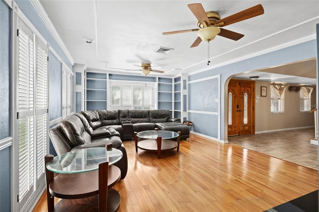 For Sale: $1,820,000 (5 beds, 3 baths, 3298 Square Feet)