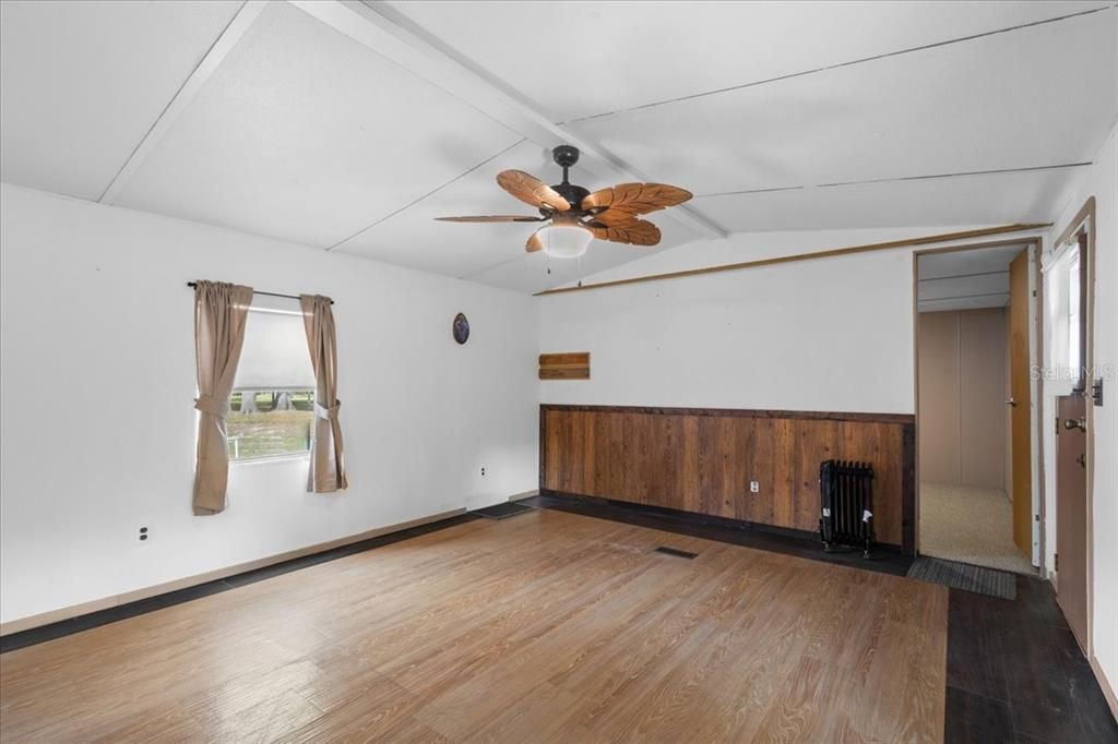 En Venta: $224,900 (2 camas, 1 baños, 784 Pies cuadrados)