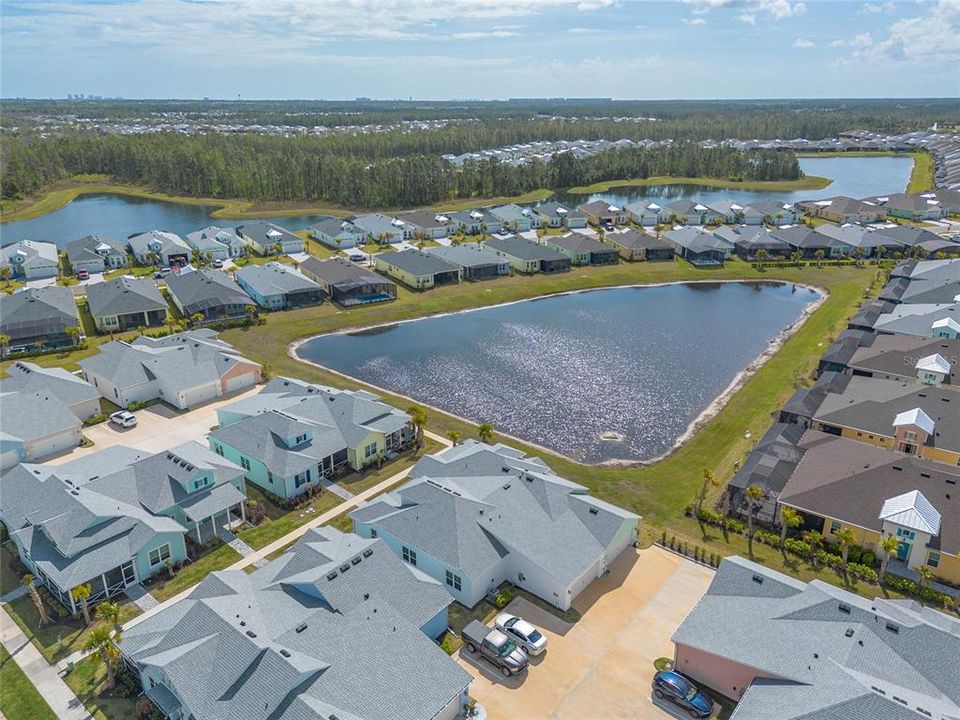 Под контрактом: $359,900 (2 спален, 2 ванн, 1308 Квадратных фут)