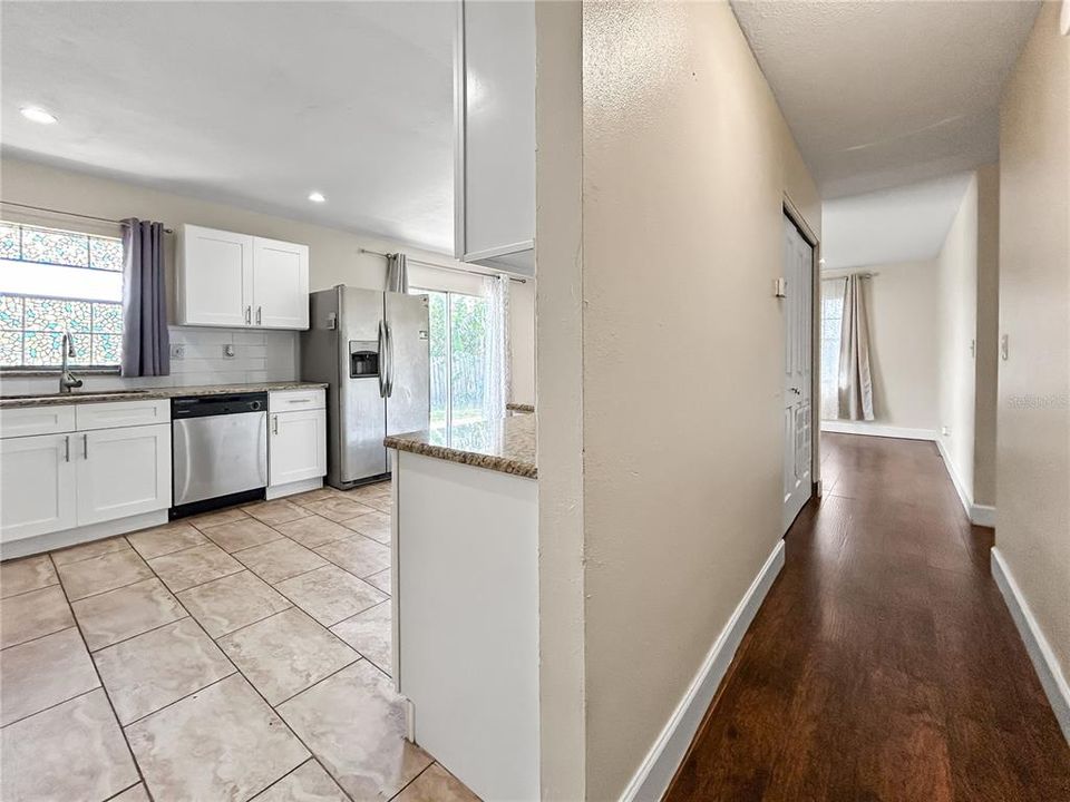 For Sale: $315,000 (4 beds, 2 baths, 1714 Square Feet)