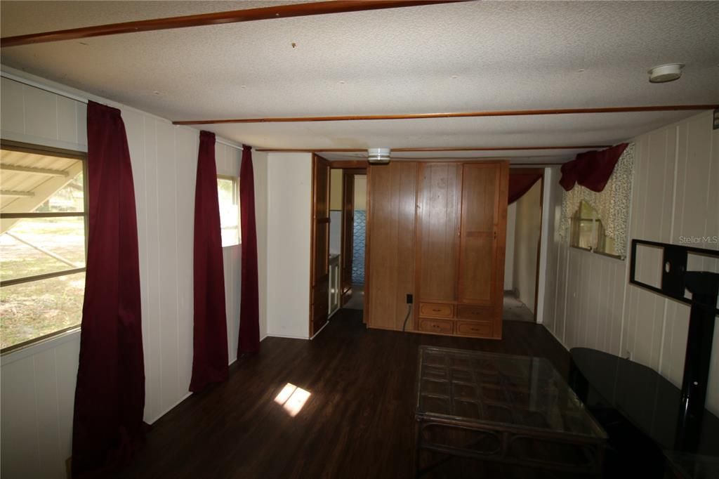 For Rent: $750 (2 beds, 1 baths, 672 Square Feet)