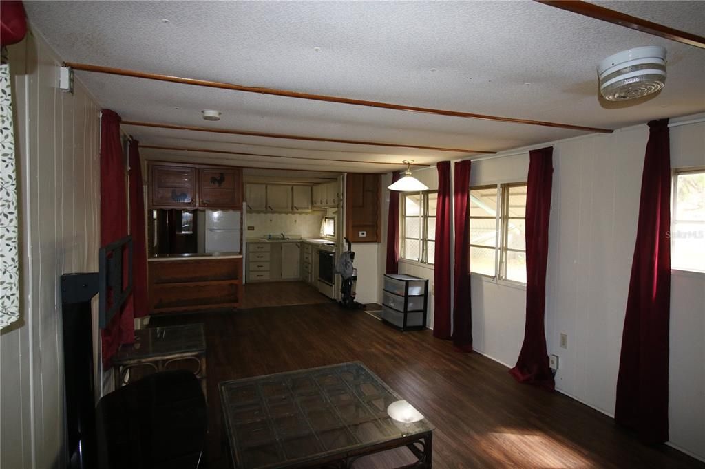 For Rent: $750 (2 beds, 1 baths, 672 Square Feet)