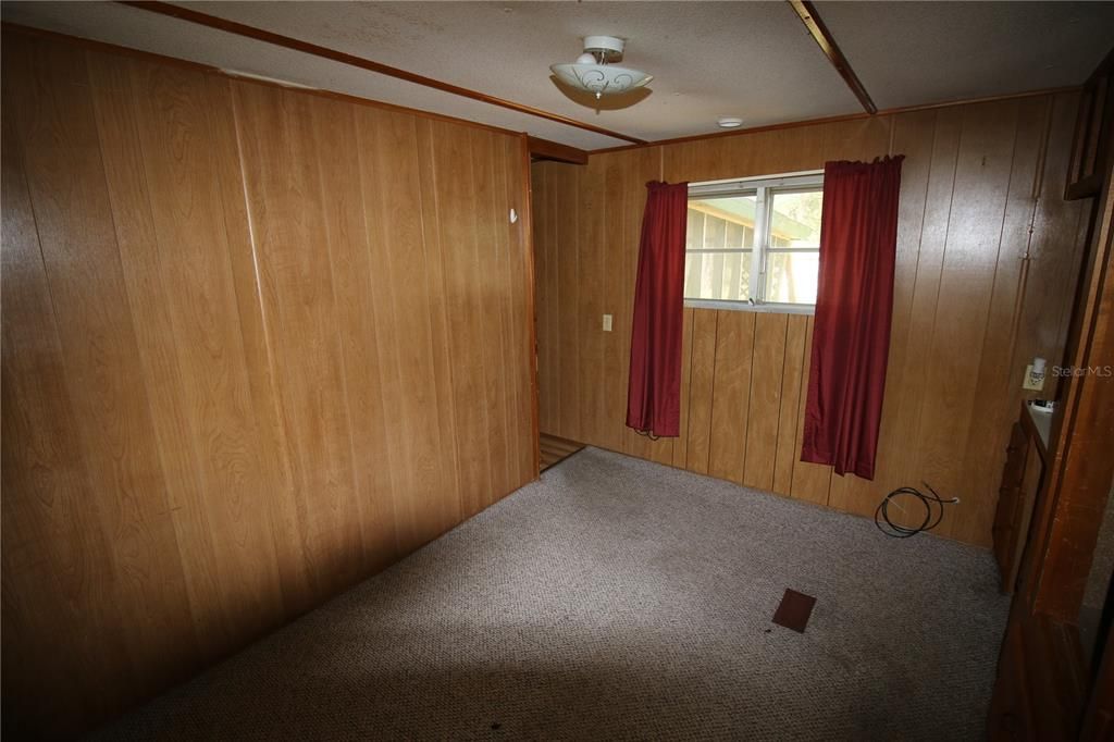 For Rent: $750 (2 beds, 1 baths, 672 Square Feet)